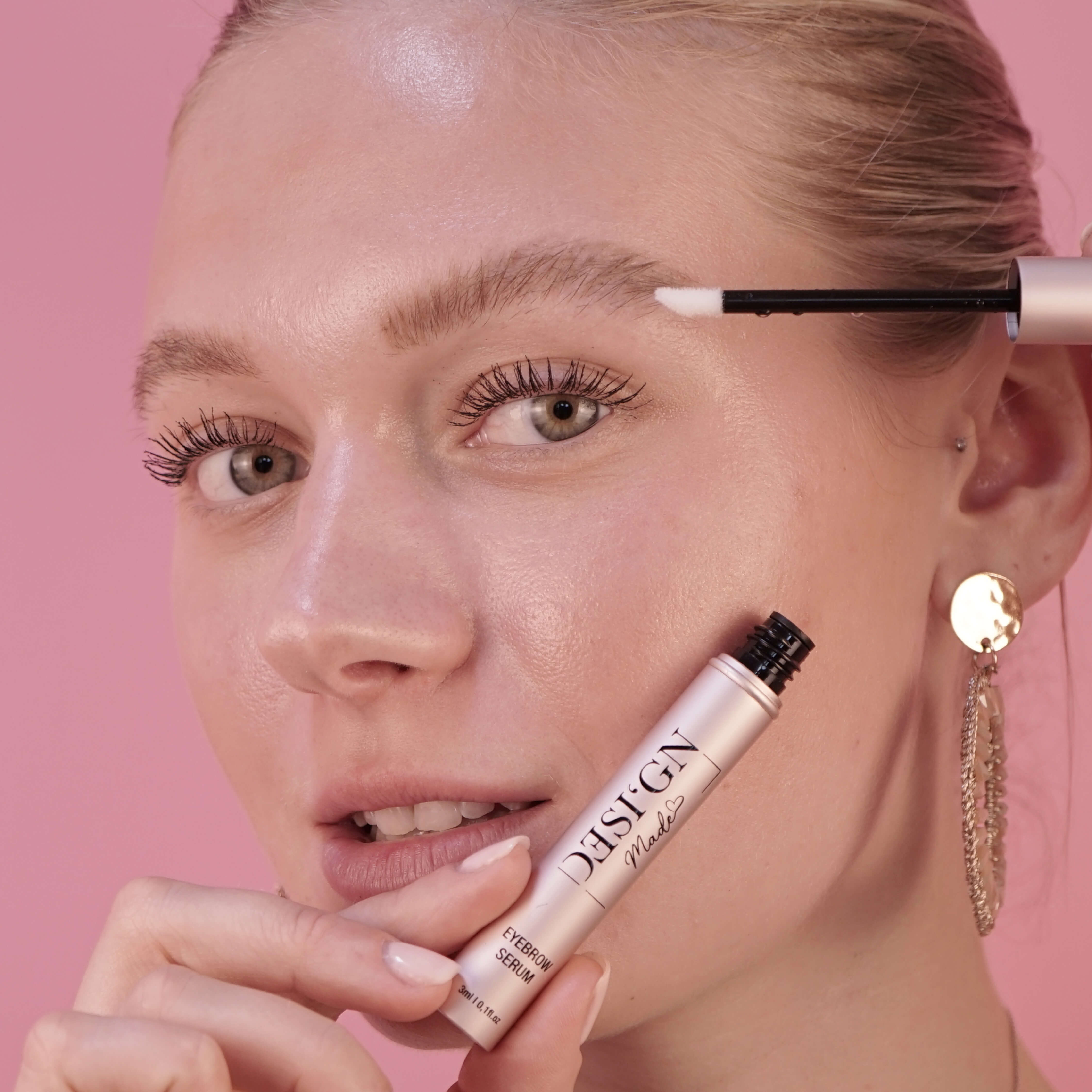 AUGENBRAUENSERUM - DESI'GN MADE