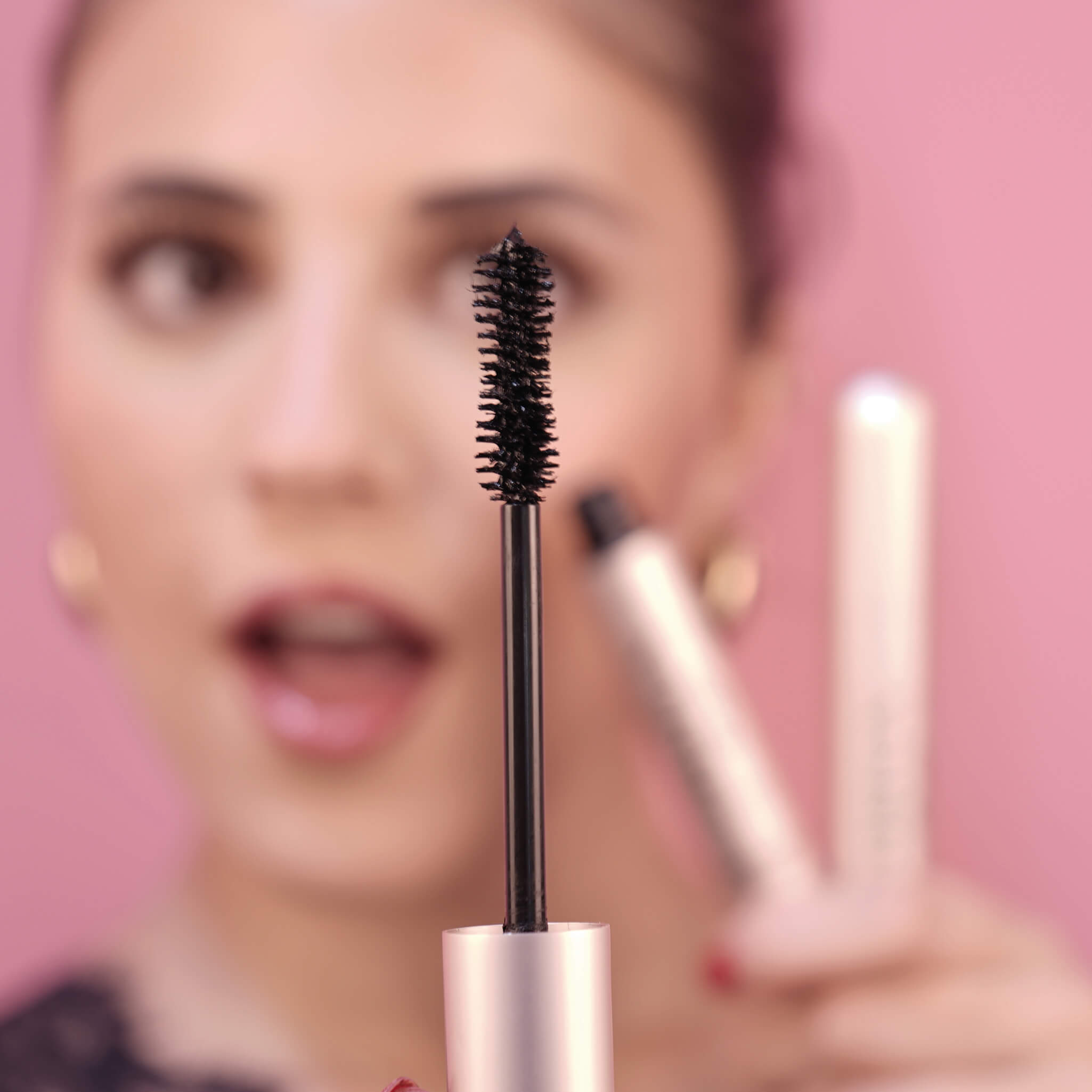 VOLUMEN MASCARA MIT WACHSTUMSERUM 6ML - DESI'GN MADE